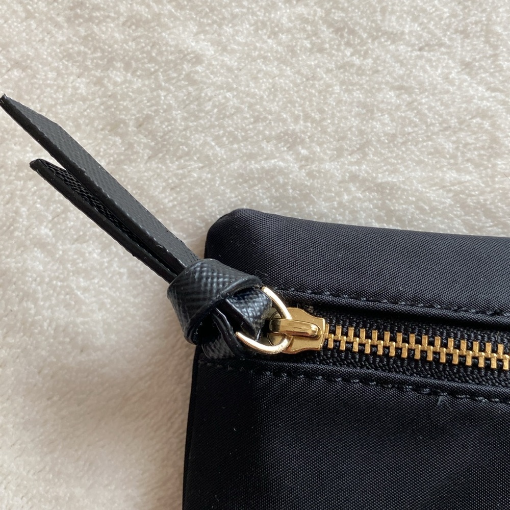 Like New Kate Spade Large Drewe Pouch Blk W/Gold Sz. 10.25” x 7.25” Gorgeous! - Picture 6 of 12